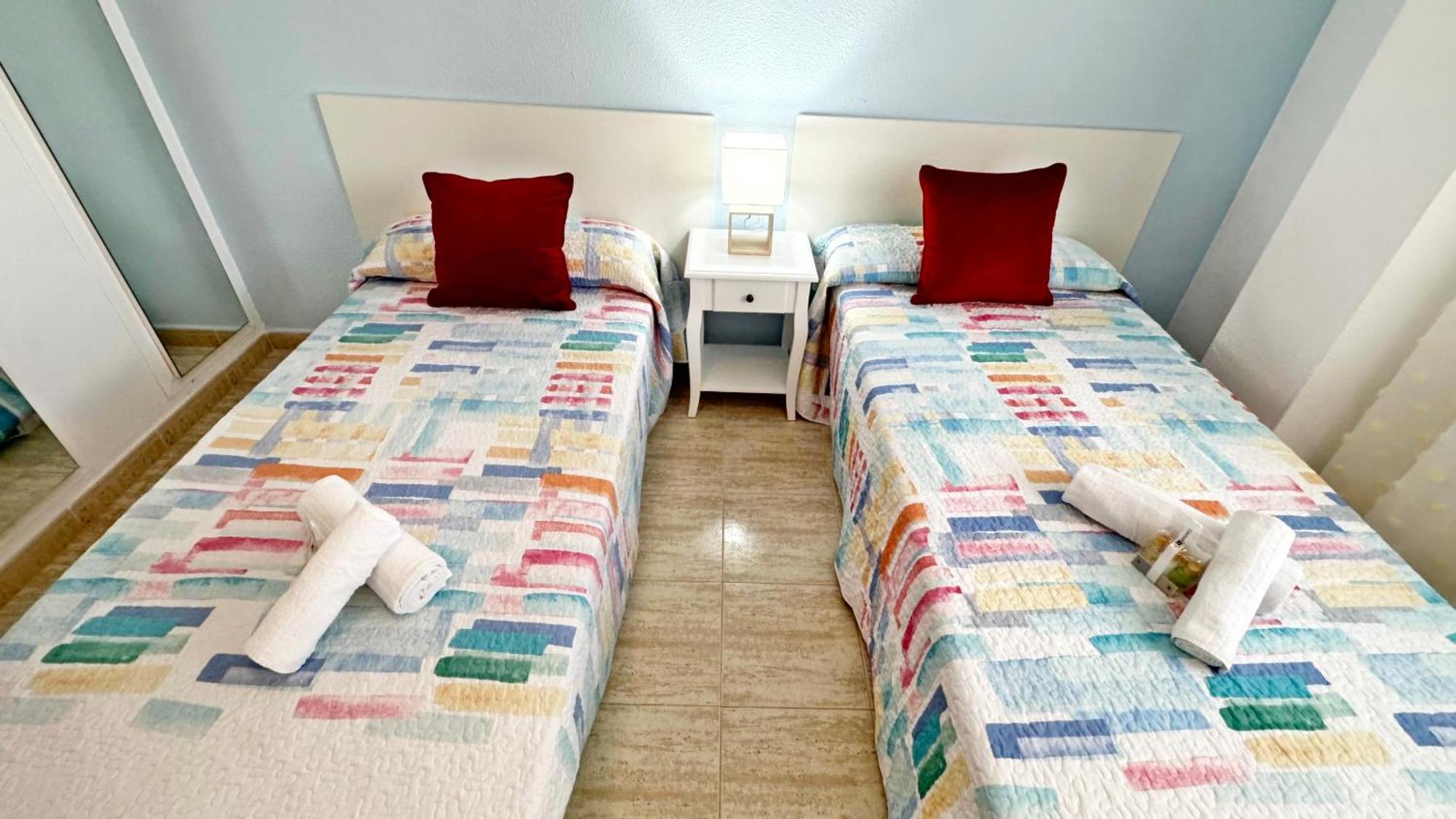 Poligono - Playa San Fernando Apartment Oliva Luaran gambar