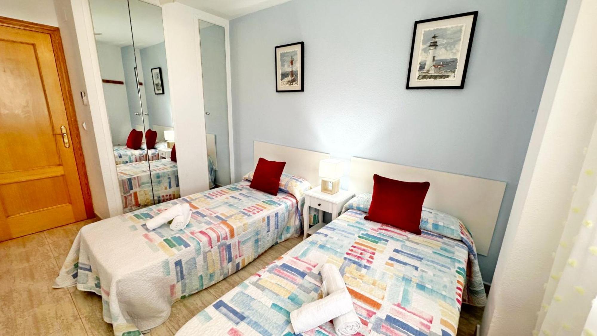 Poligono - Playa San Fernando Apartment Oliva Luaran gambar